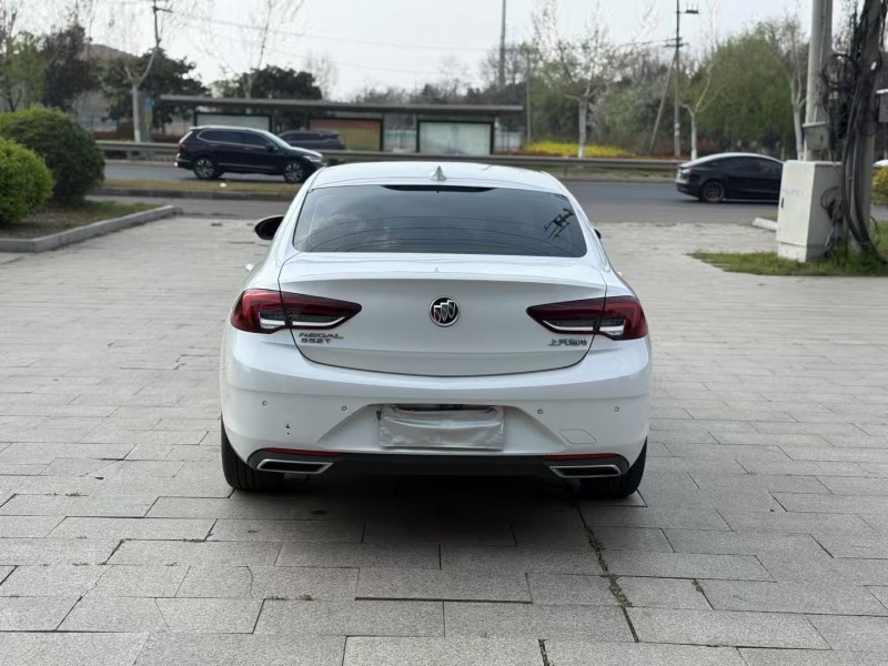 徐州23年別克君威4