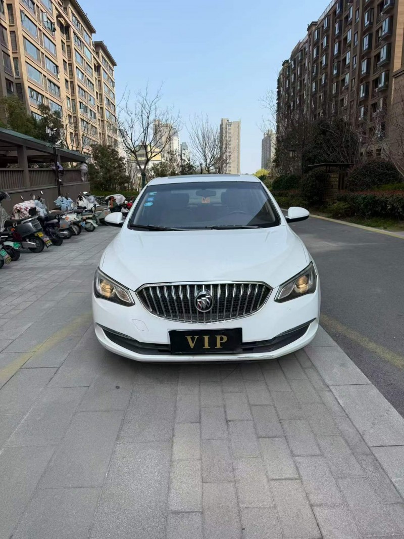 宿迁17年别克英朗1