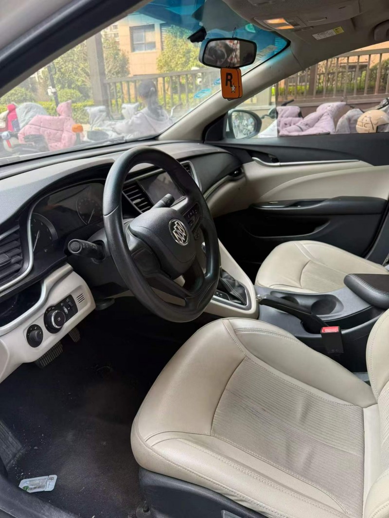 宿迁17年别克英朗6