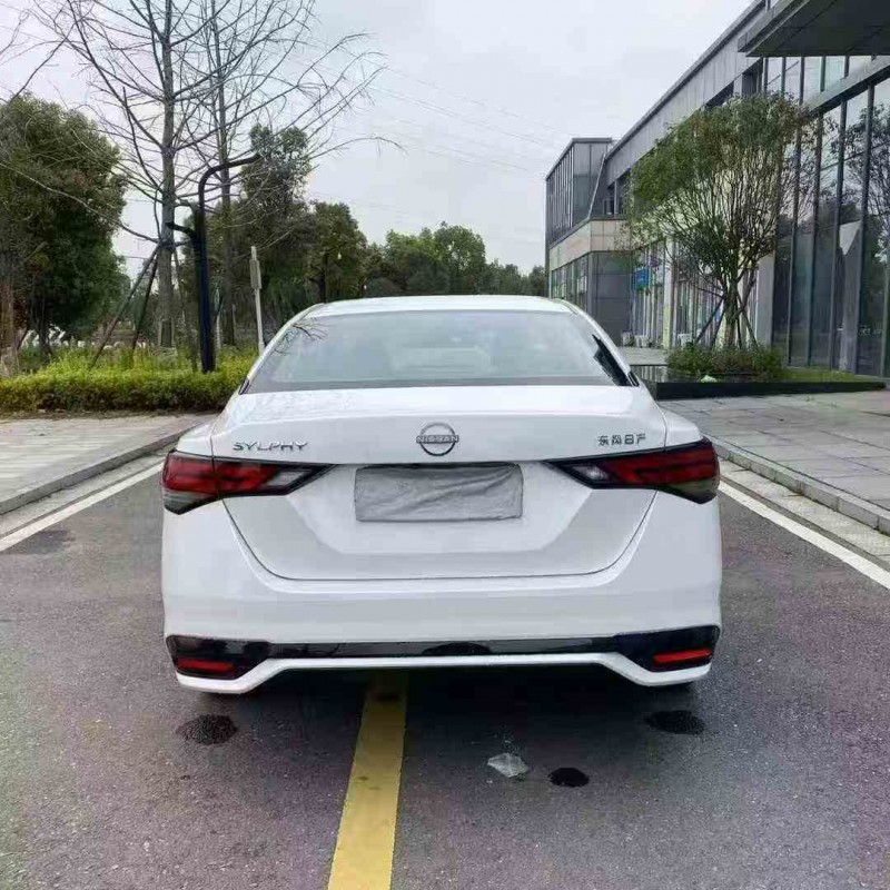 邵阳25年日产轩逸9