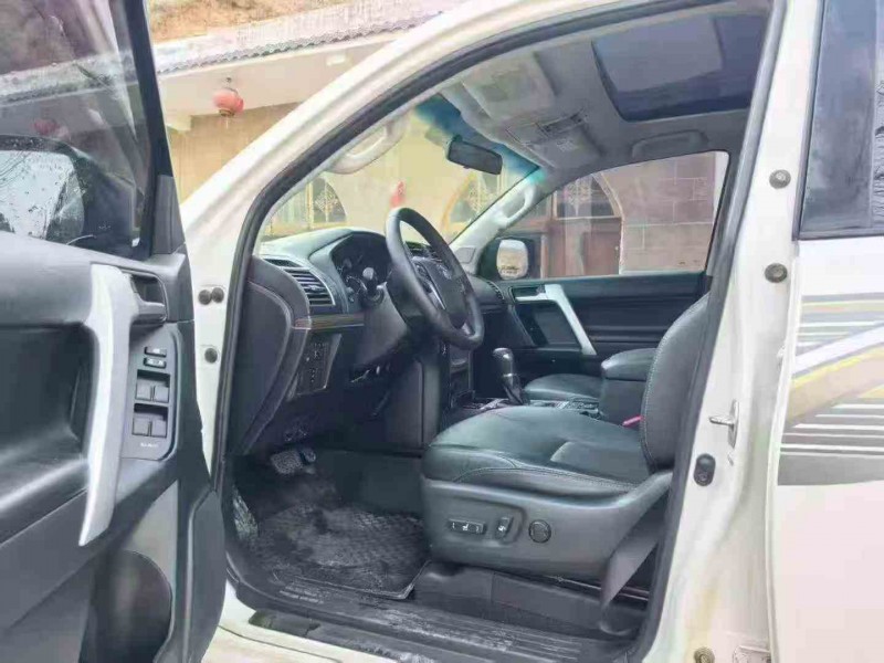 榆林20年丰田普拉多5