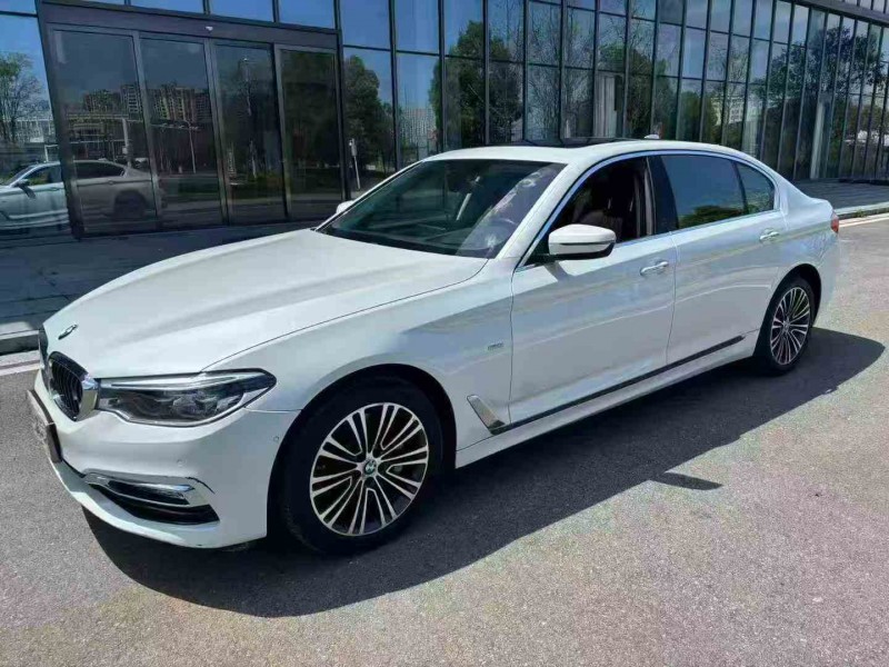 张家界18年宝马5系2