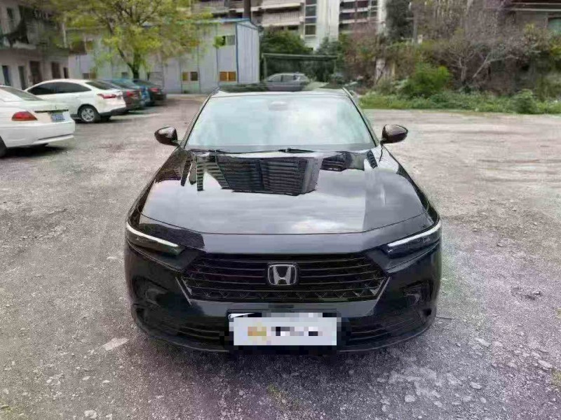 贵港25年本田雅阁1