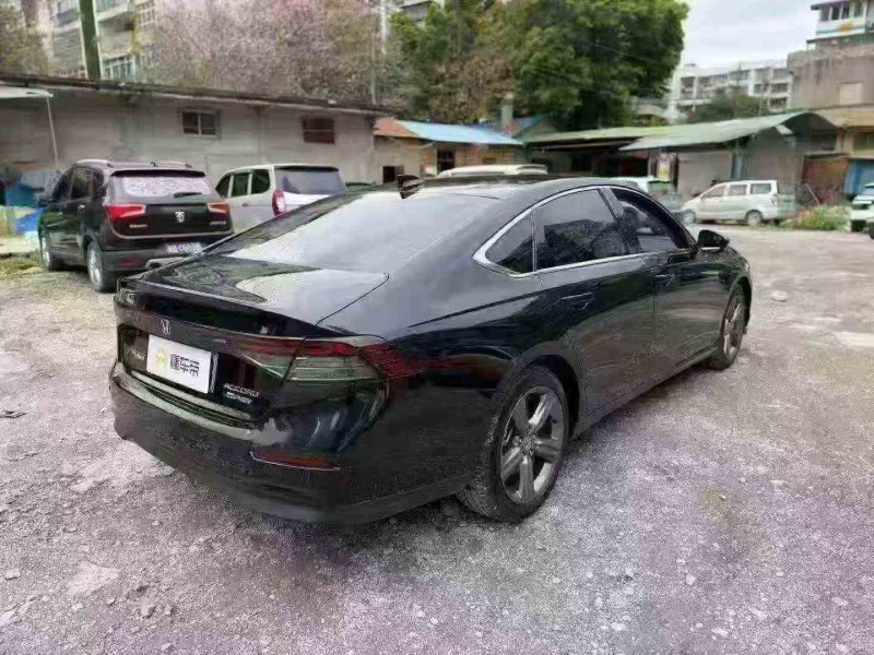 贵港25年本田雅阁8