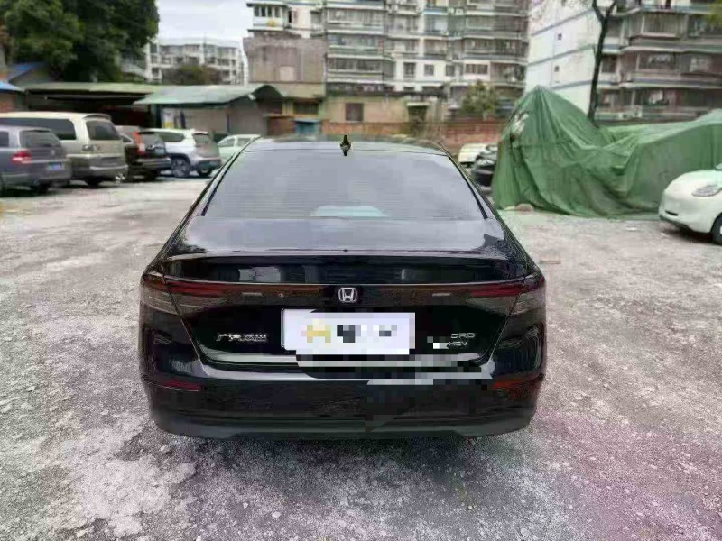 贵港25年本田雅阁9