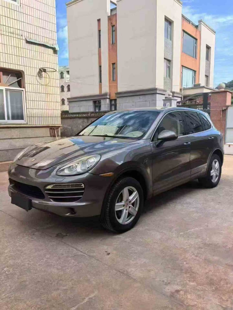 南平15年保时捷卡宴2