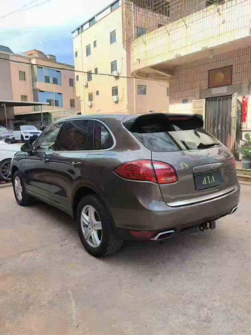 南平15年保时捷卡宴7