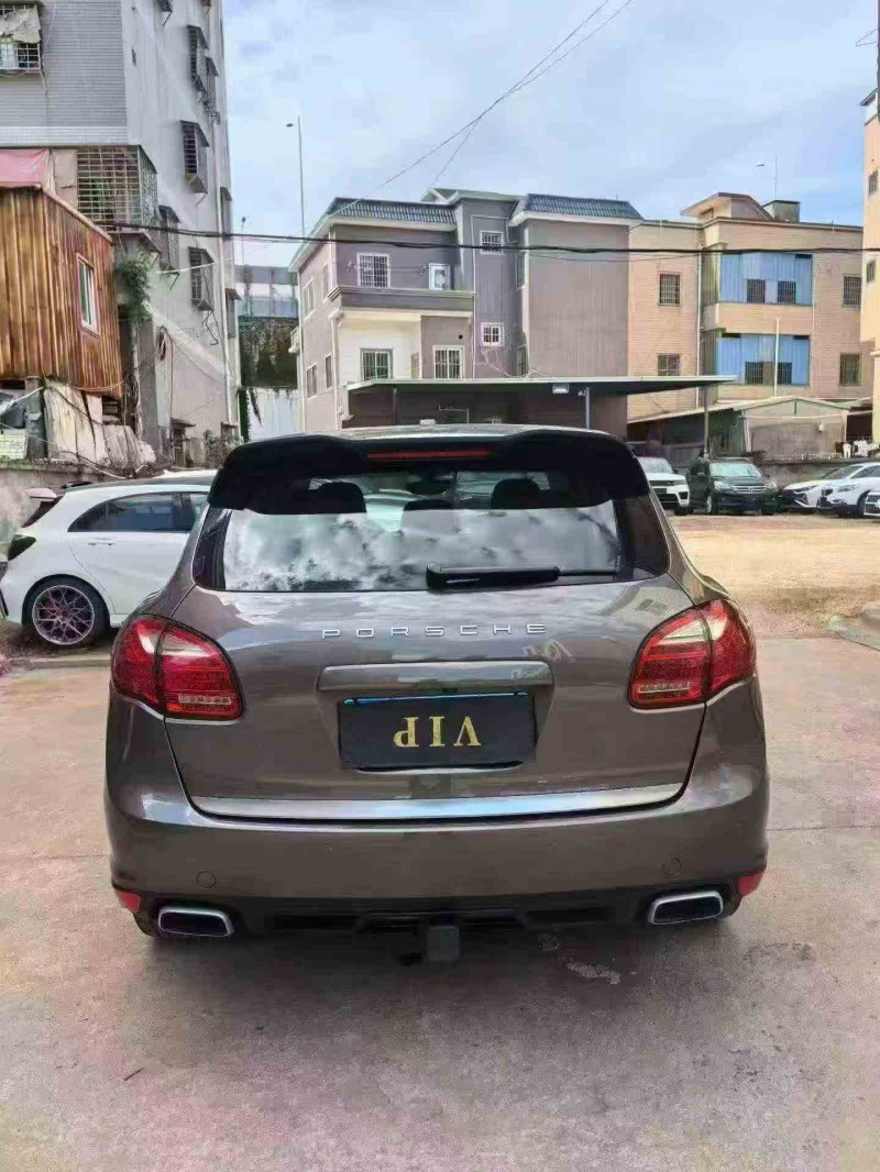 南平15年保时捷卡宴8