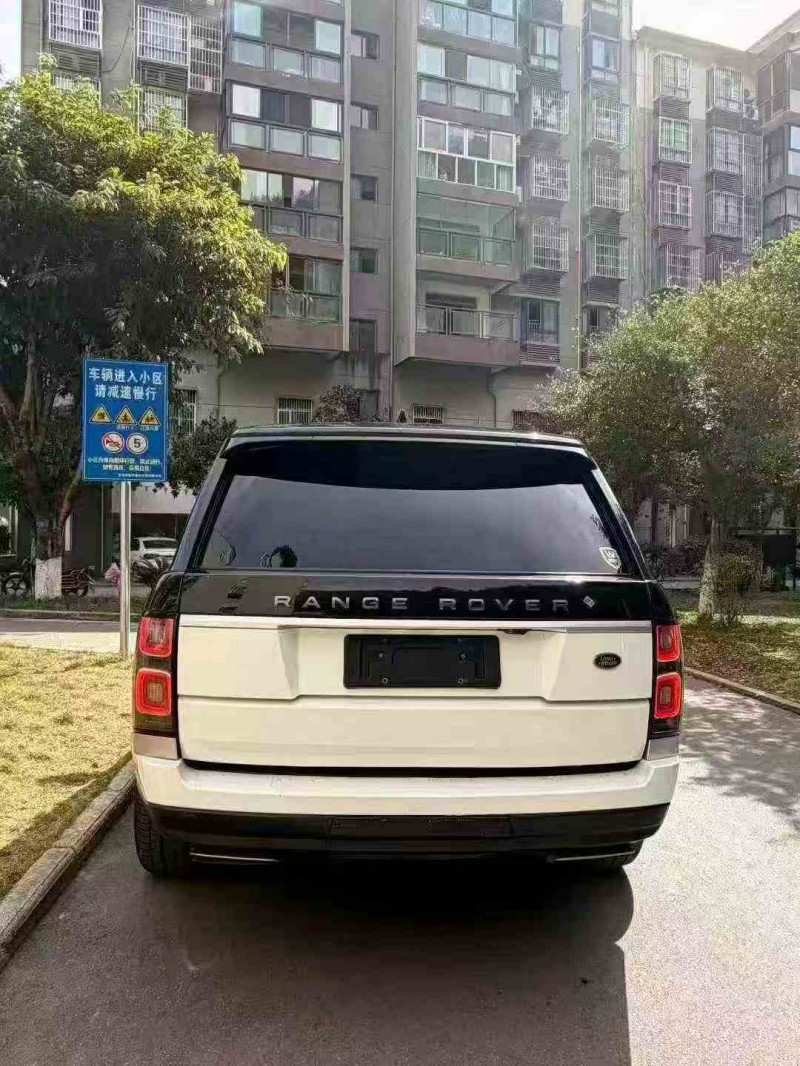 重庆19年路虎揽胜行政9