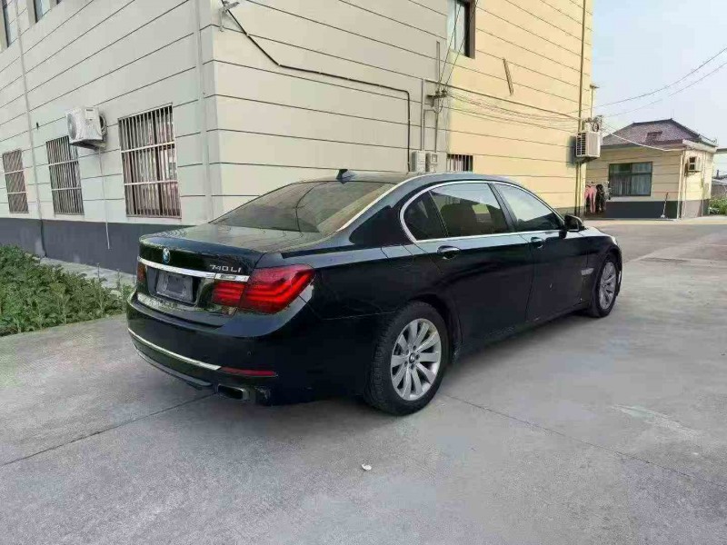 徐州13年宝马7系8