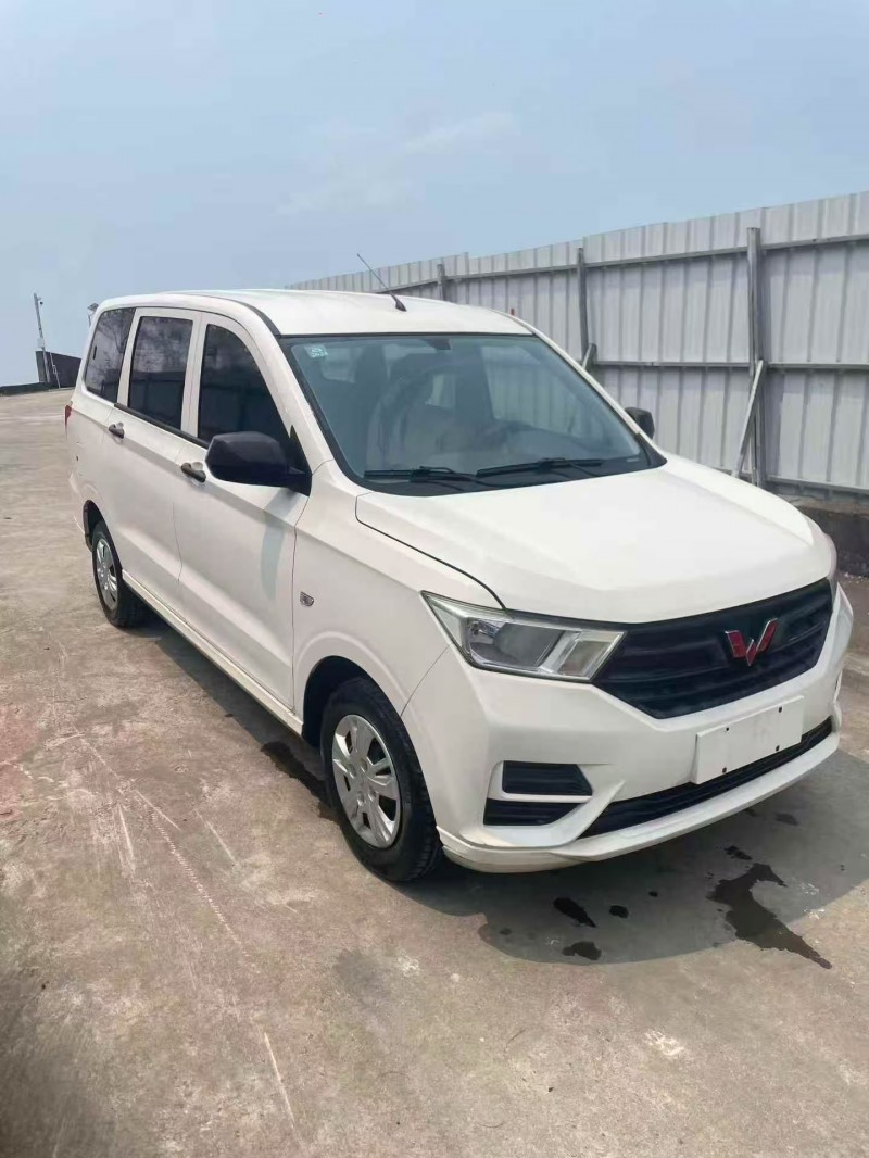 桂林20年五菱汽车宏光2