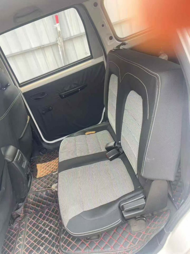 桂林20年五菱汽车宏光4