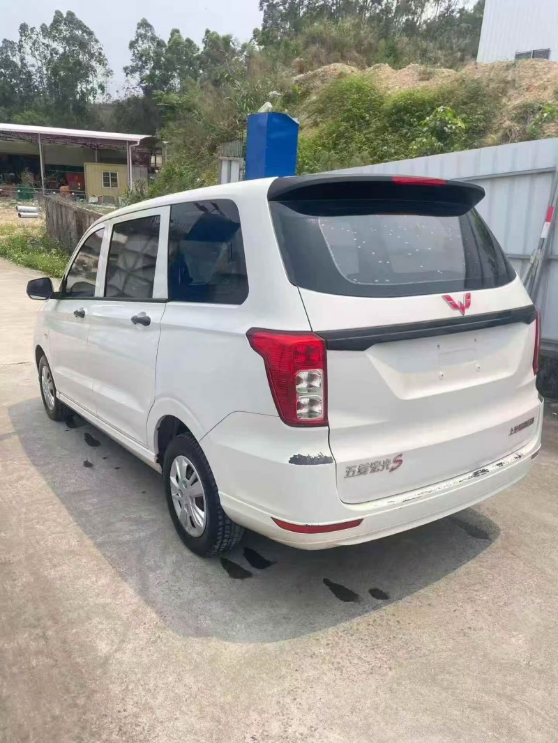 桂林20年五菱汽车宏光7
