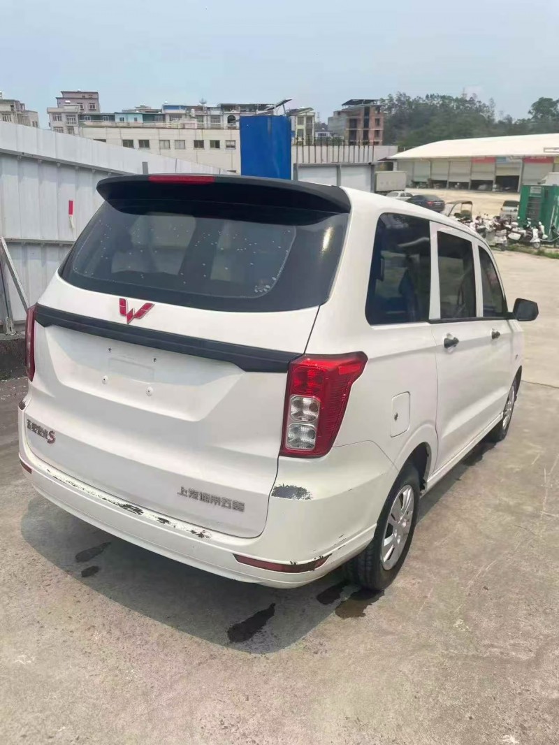 桂林20年五菱汽车宏光8