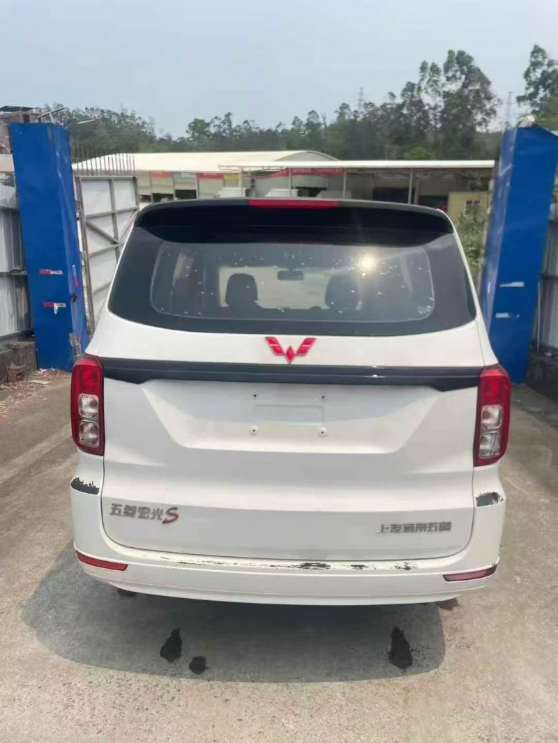 桂林20年五菱汽车宏光9