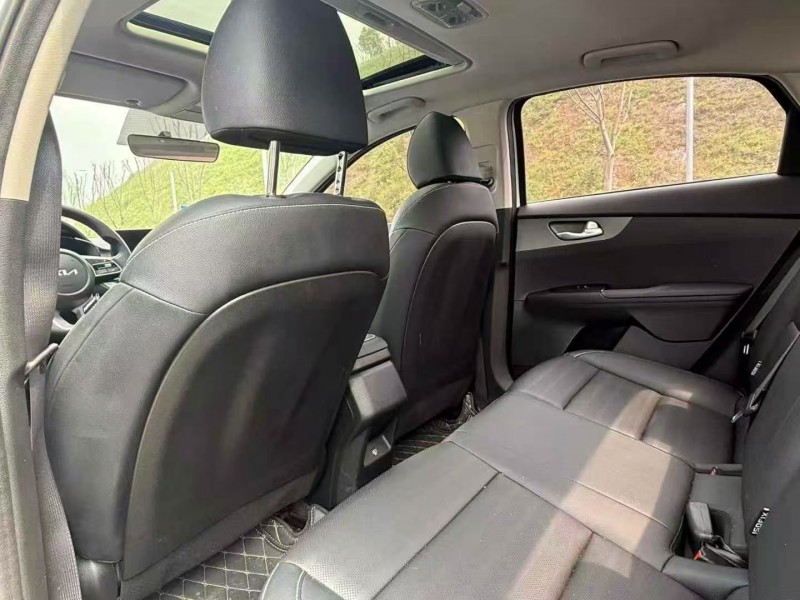 岳阳23年起亚K36