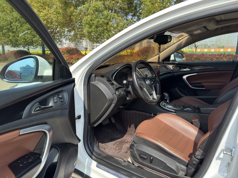 盐城15年别克君威6