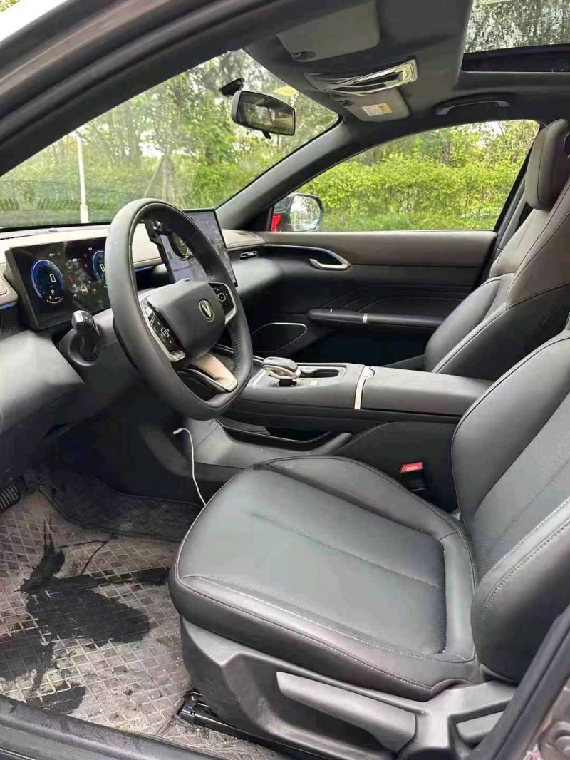 广州26年长安汽车逸动8