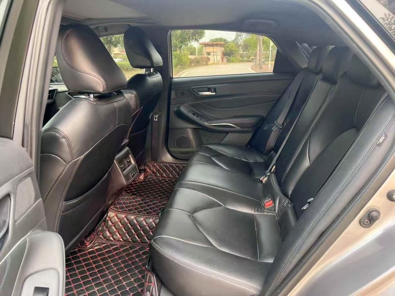 茂名20年丰田亚洲龙5