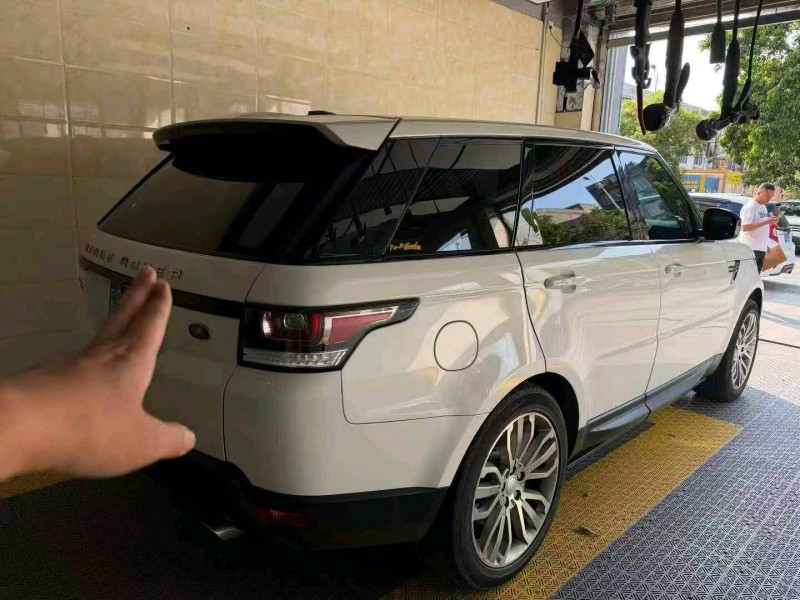 广州15年路虎揽胜运动3