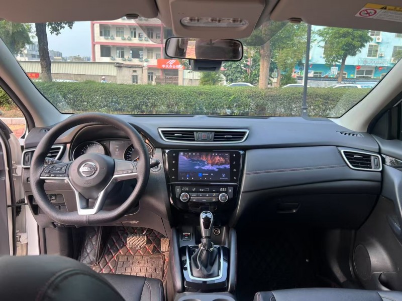 茂名21年日产逍客6