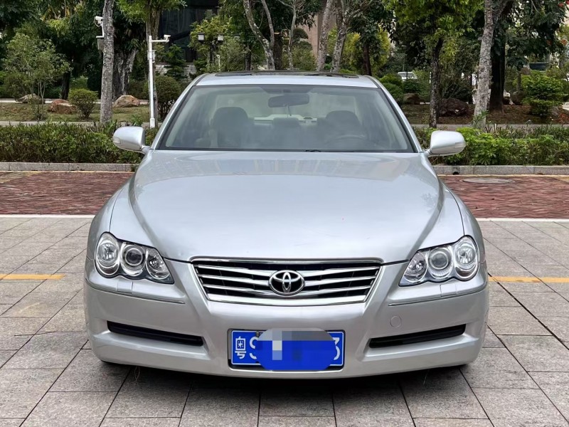 茂名10年丰田锐志1