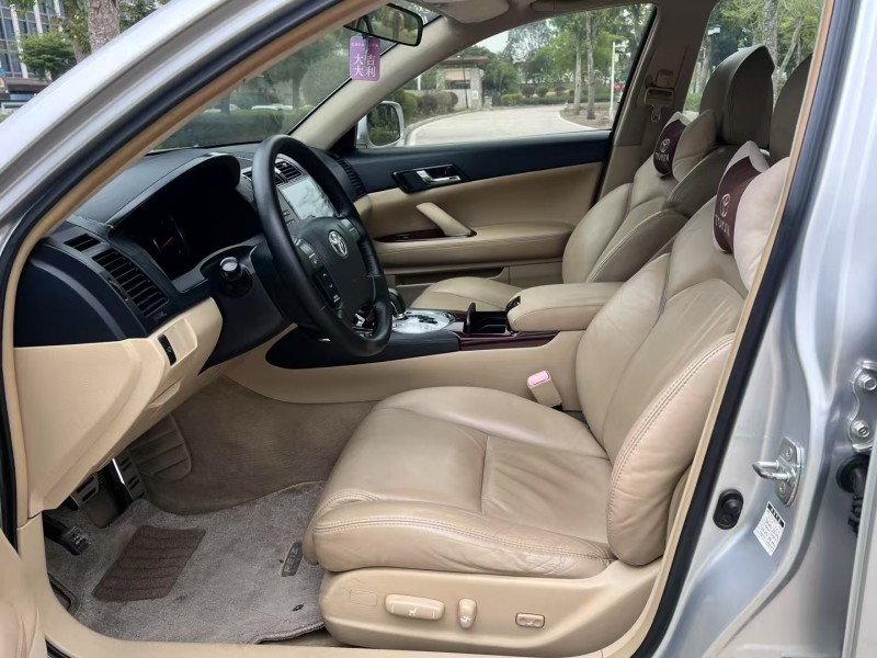 茂名10年丰田锐志4