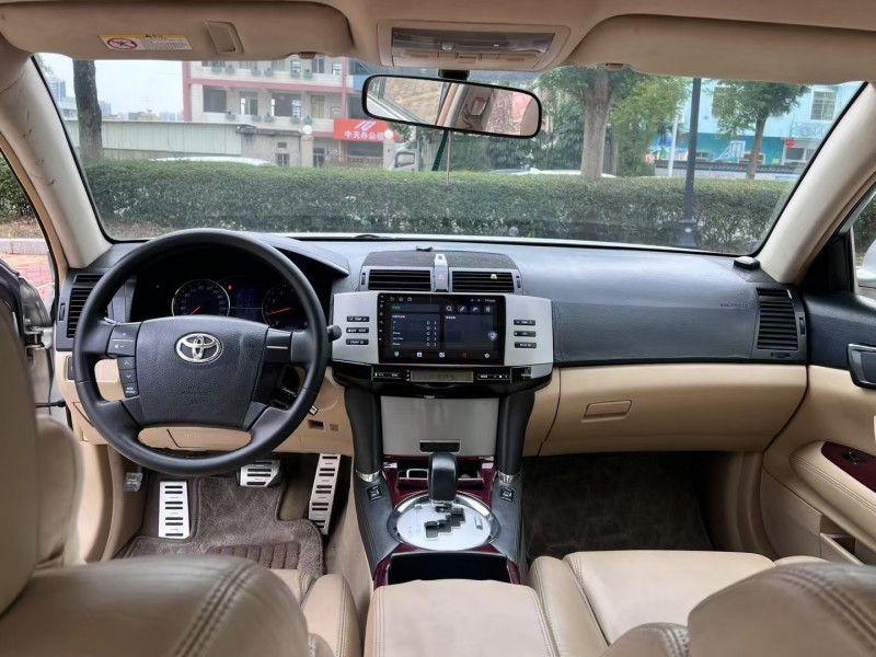 茂名10年丰田锐志6