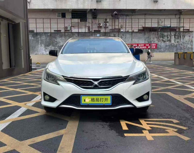 广州15年丰田锐志1