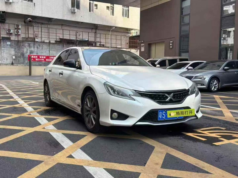 广州15年丰田锐志3