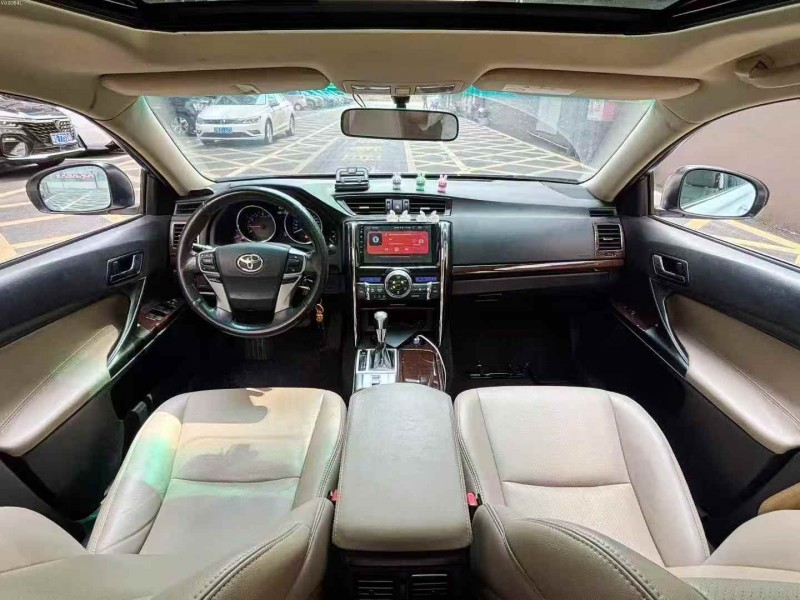 广州15年丰田锐志6