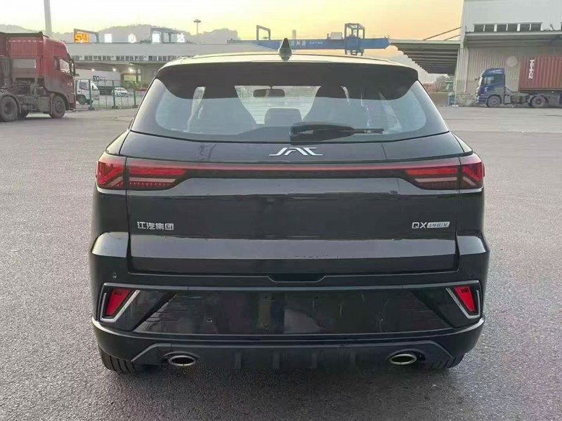 重庆25年江淮QX9