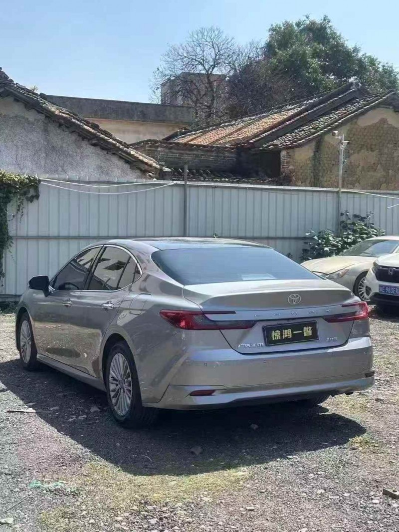 徐州25年丰田凯美瑞4