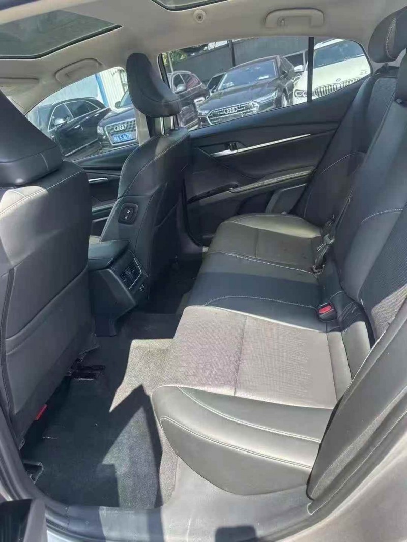 徐州25年丰田凯美瑞8