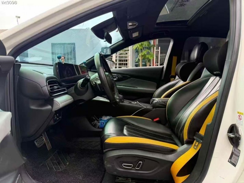 湛江22年传祺影豹6