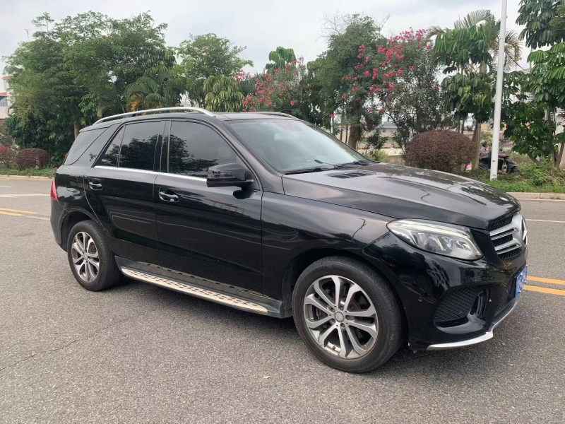 茂名16年奔驰GLE2