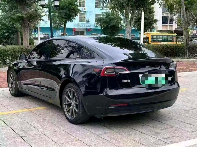 珠海21年特斯拉MODEL 38