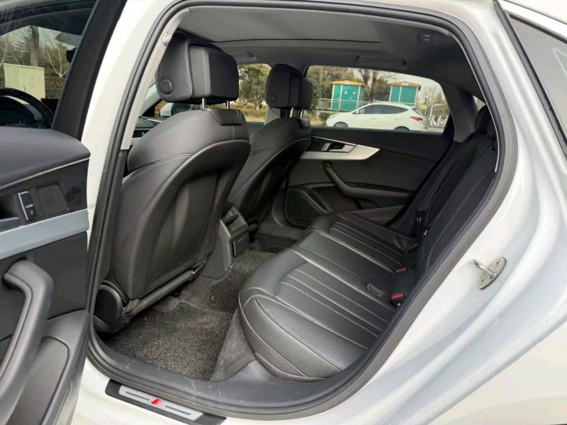 徐州24年奥迪A4L9