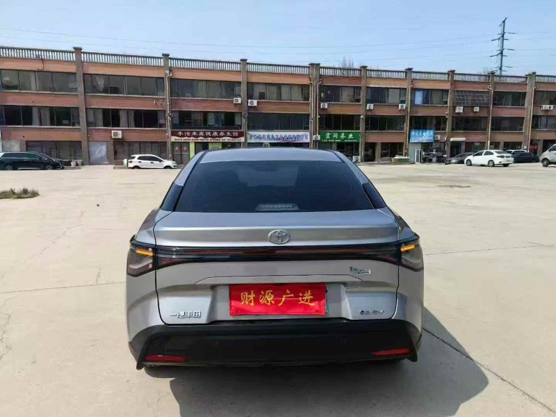 安阳25年丰田BZ3Pro8