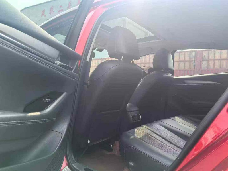 保定21年馬自達阿特茲5