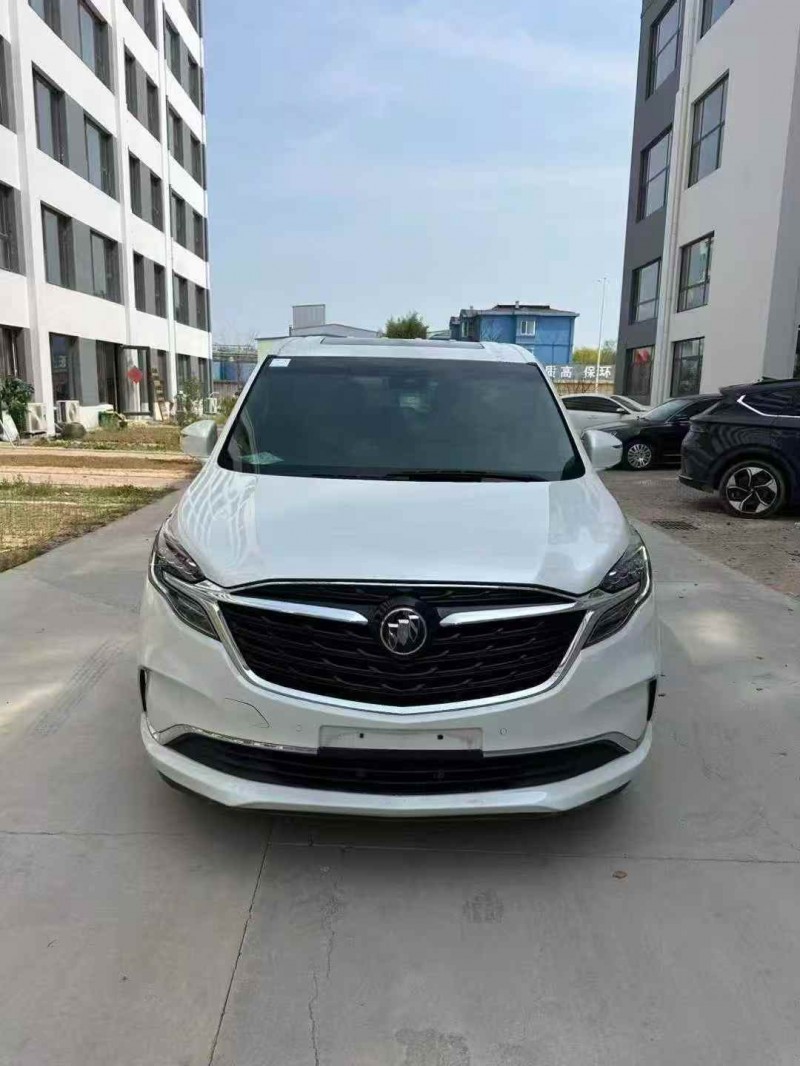 济宁21年别克GL81