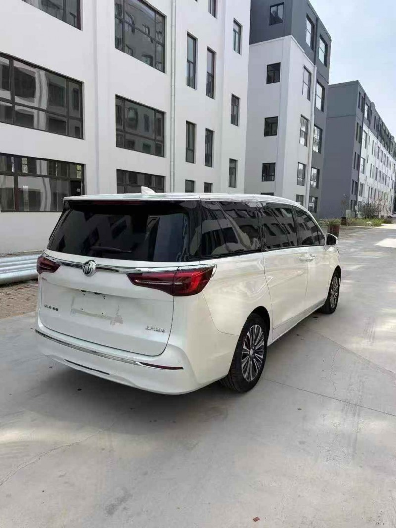 济宁21年别克GL87