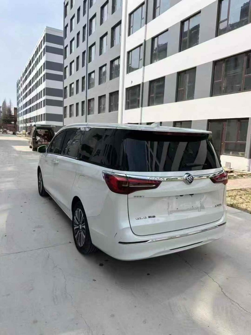 济宁21年别克GL88