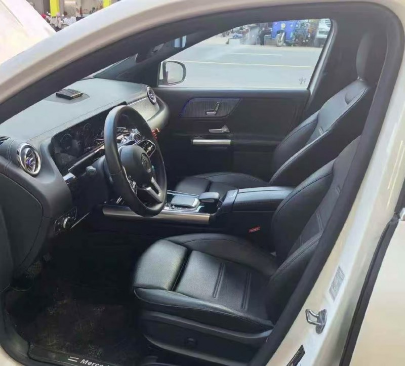 广州20年奔驰GLA3