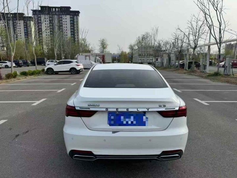 济宁21年吉利缤瑞8