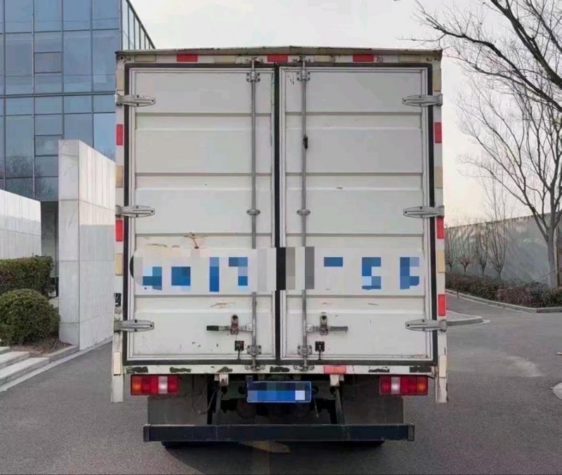 青岛23年陕汽德龙6