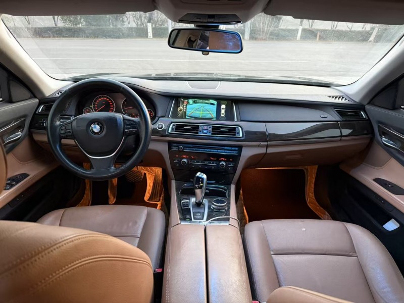 徐州14年宝马7系7