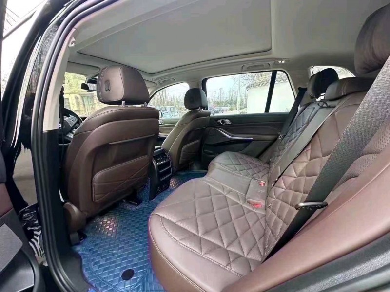 济宁22年宝马X54