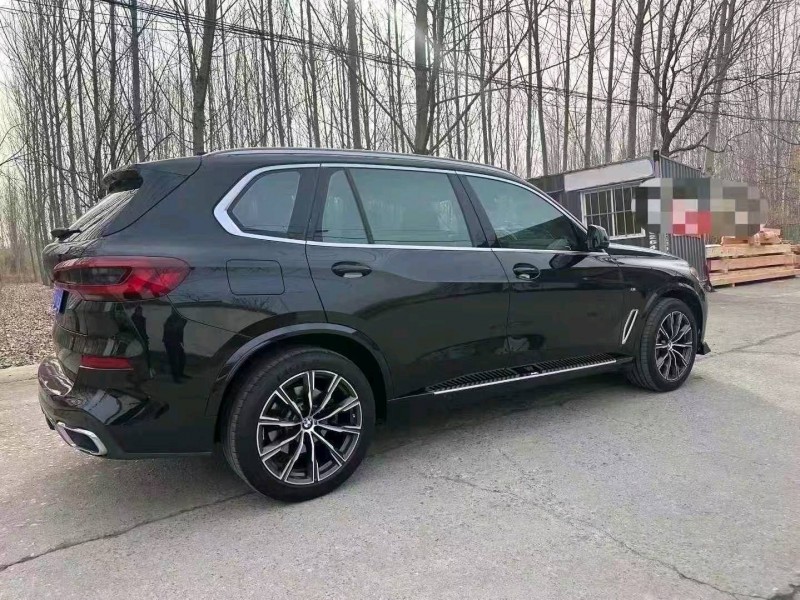 济宁22年宝马X58