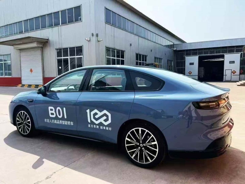 潍坊25年零跑汽车B018